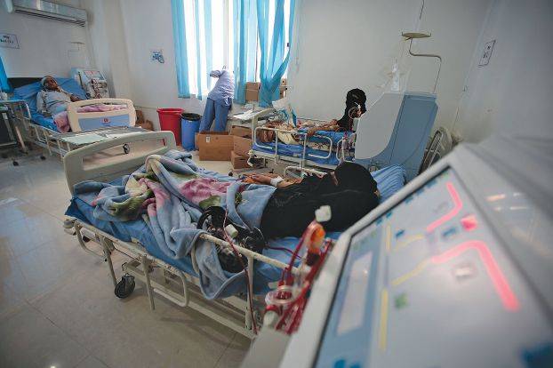 اليمن: 5500 مريض بالفشل الكلوي يحتاجون الى 500 ألف جلسة غسيل ويموت منهم يوميّاً من 2 إلى 3 مرضى (الميادين)