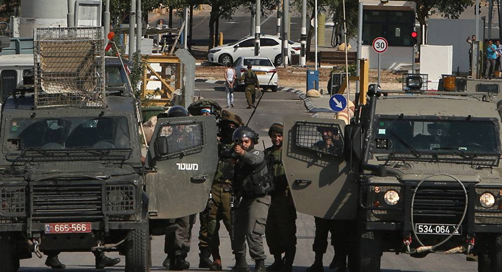 فيديو "مؤثر" لجنود إسرائيليون يلقون القبض على طفل فلسطيني عمره 8 سنوات... والسبب غريب