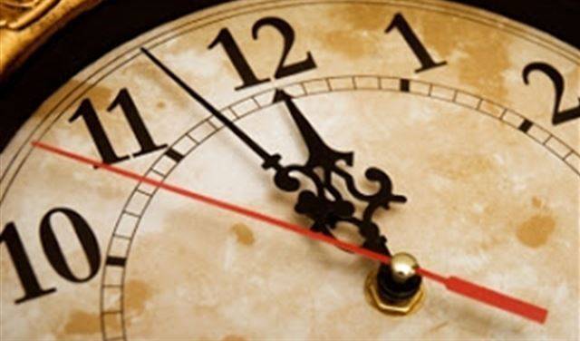 تقديم الساعة اعتبارا من منتصف هذه الليلة