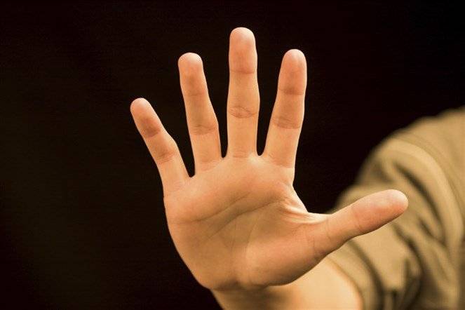 أخيراً.. العلماء يكتشفون لماذا نملك 5 أصابع وليس 6؟!