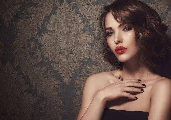 هكذا تجذبينه.. الرجل يحب أن تضعي العطر على هذا الجزء بجسمك