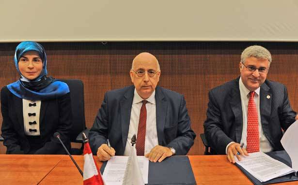 مُذكرة تفاهم بين «AUB» و«مُلتقى التأثير المدني»