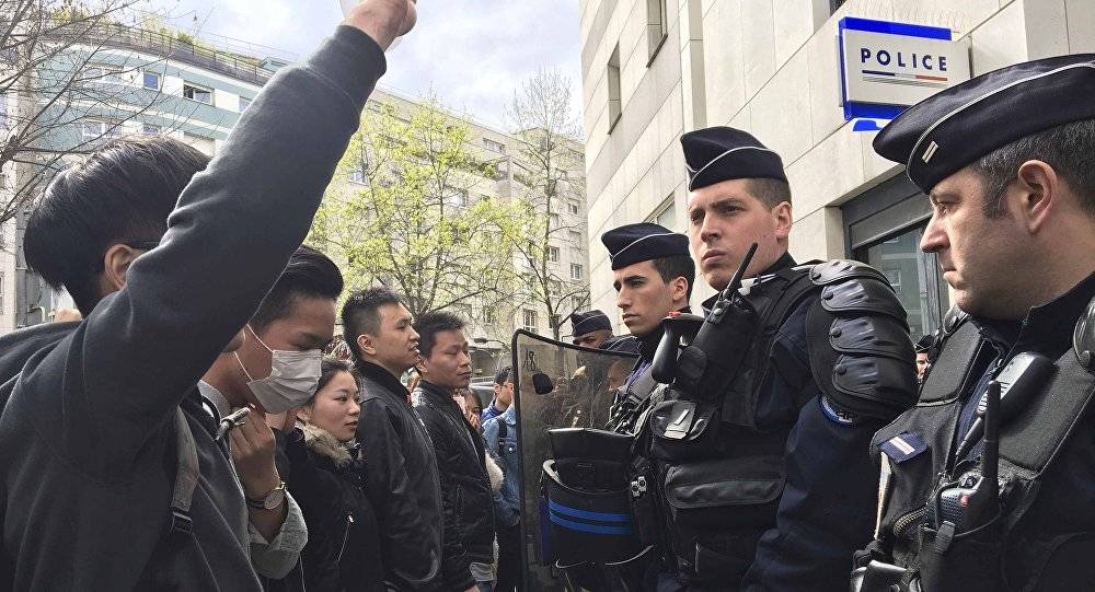 بالصور والفيديو: باريس تحت النار...ليلة ثانية من الاحتجاجات في باريس