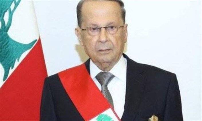 عون يلتقي العبادي في مقر إقامته بالبحر الميت