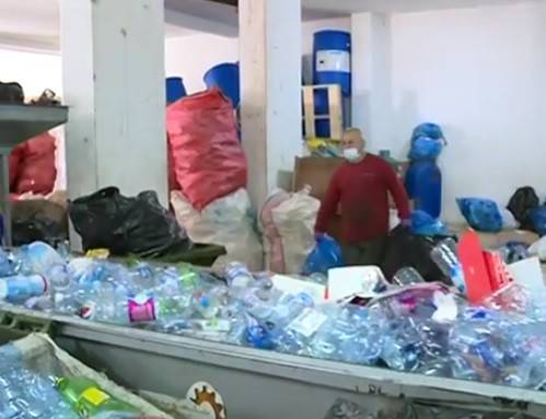 بالفيديو.. مبادرات أهلية وفردية أوجدت حلولاً لأزمة النفايات