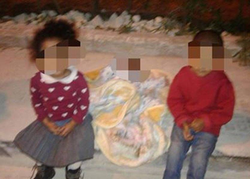 وُجدوا على الرصيف بمفردهم وحيدين في إحدى ضواحي بيروت..!