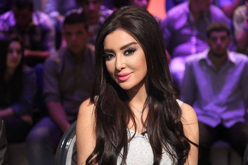 تفاصيل نجاة ميساء مغربي من حريق مروع في غرفتها
