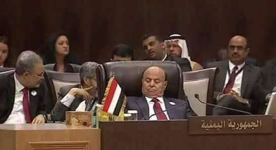 بالصور: النوم يجتاح "القمة العربية"!