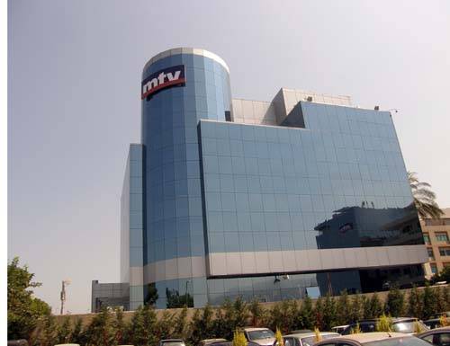قرار بمنع MTV من تناول بيار وموسى فتوش