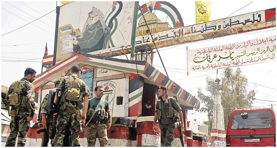 من أطلق النار على طائرة الجيش اللبناني؟!