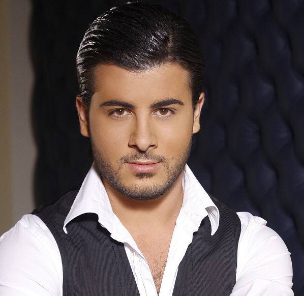 بالفيديو - بعد كليبه الفاضح مع ميريام كلينك.. رد فعل جاد خليفة عندما رأى ابنه يغني "غول"!!