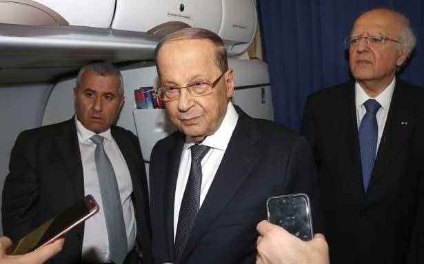 عاد من عمان وشكر اللبنانيين على عاطفتهم
عون بعد زيارته منطقة المغطس الأثريّة الدينيّة :
هذه الأرض مهّدت لانطلاق رسالة السيّد المسيح