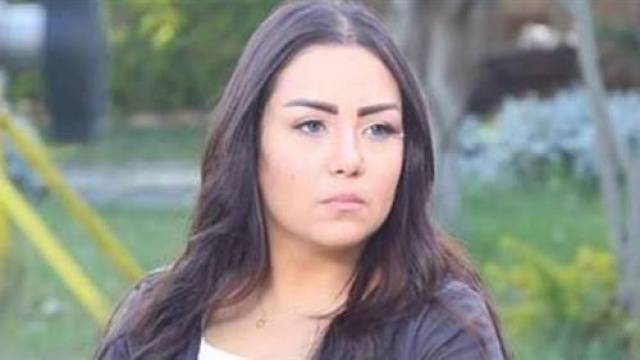 بعد زواج استمر 18 عاماً.. طلاق فنانة مصرية بعد خلافات شديدة مع زوجها