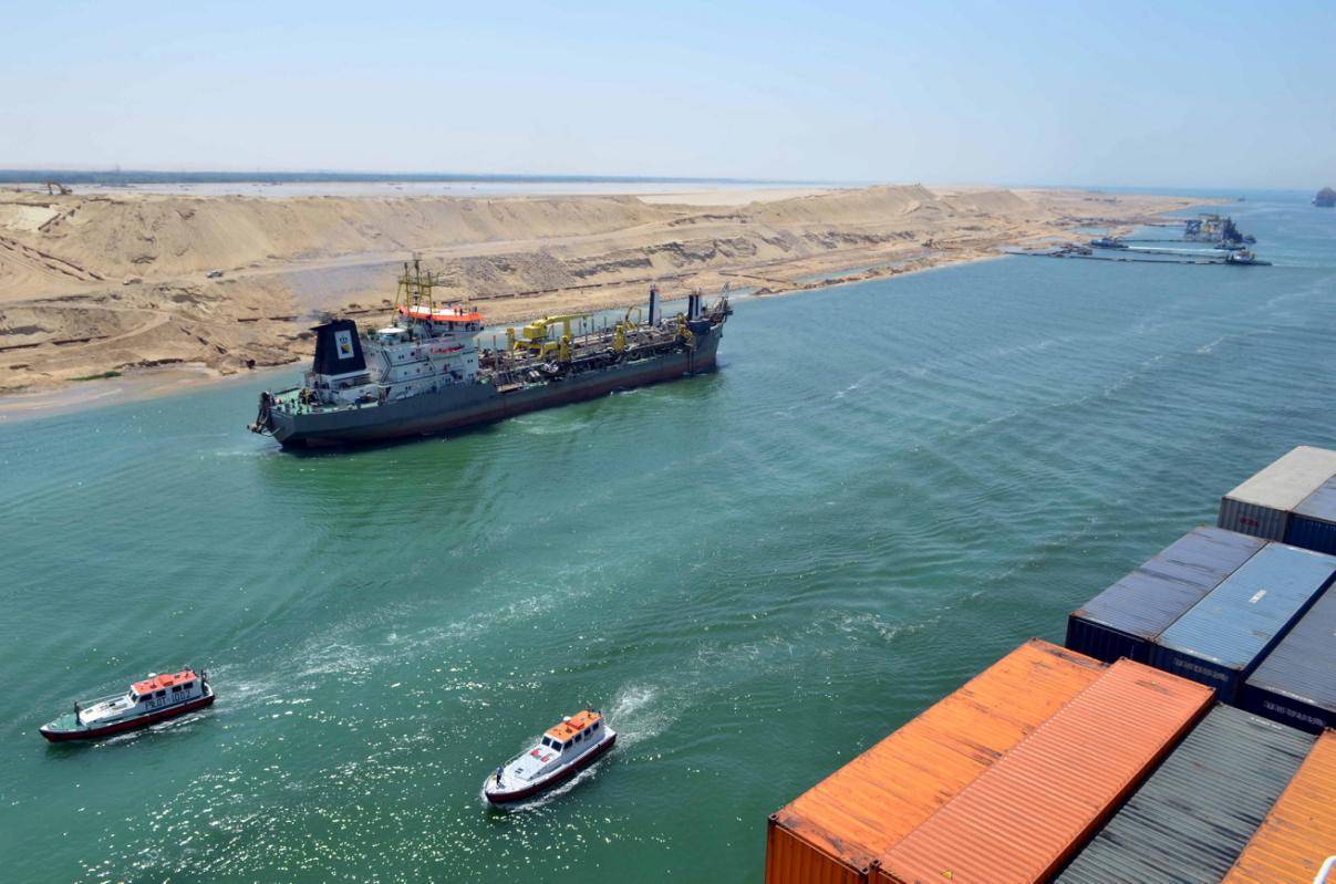 إيرادات قناة السويس تسجل أرقاما قياسية