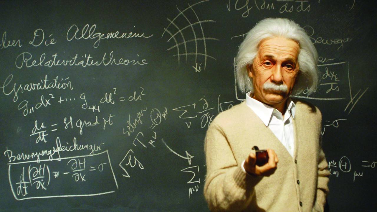 400 شخص على هيئة أينشتاين يجوبون الشوارع!