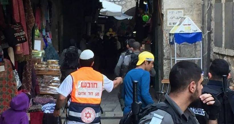 استشهاد فلسطيني بعد طعنه 3 اسرائيليين في القدس المحتلة