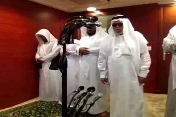 فيديو.. هكذا يردد مؤذِّنو المسجد الحرام خلف الإمام في الصلوات كلها