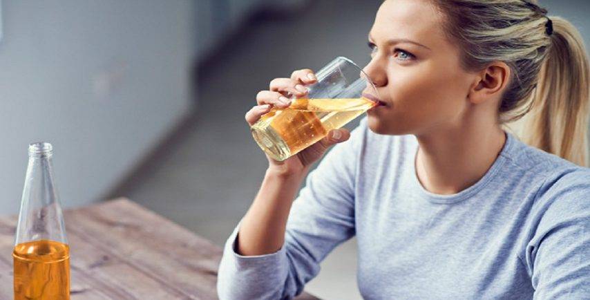 لماذا يجب عليك التوقف فورا عن تناول جرعات من خل التفاح؟