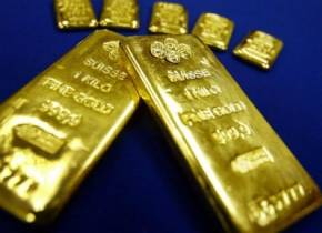 انخفاض أسعار الذهب بفعل ارتفاع الدولار