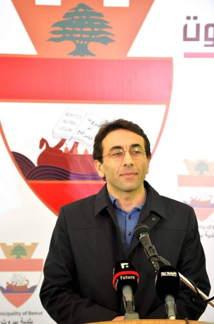 محافظ بيروت يذكر بمنع بيع صغار الطيور أو الصيصان الملونة وغير الملونة في العاصمة