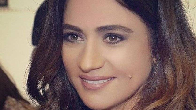 رسالة تُفاجئ جوليا بطرس يوم عيد ميلادها.. من المُرسِل؟