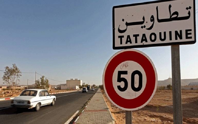احتجاجات وإشعال إطارات في تونس