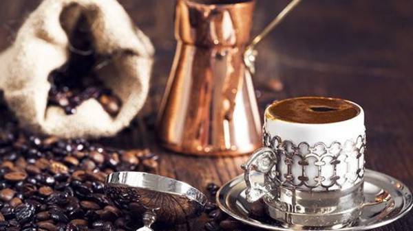 فنجان القهوة العربية يستفز علماء أميركيين