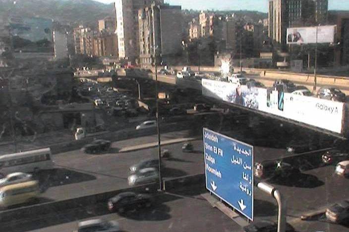 حركة المرور كثيفة على اوتوستراد المتن السريع باتجاه محول نهر الموت