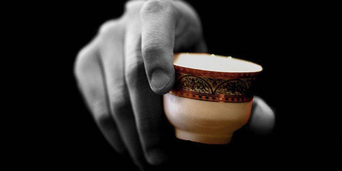 عندما يتحكم فنجان قهوتك بمصيرك