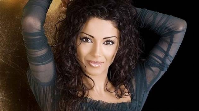 الرقابة تمنع أغنية لدوللي شاهين.. والسبب!!