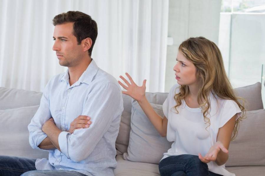 عبارات يكره الزوج سماعها من زوجته