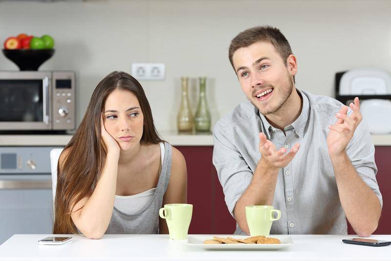 كيف تعرفين أن زوجك مختل عاطفياً؟