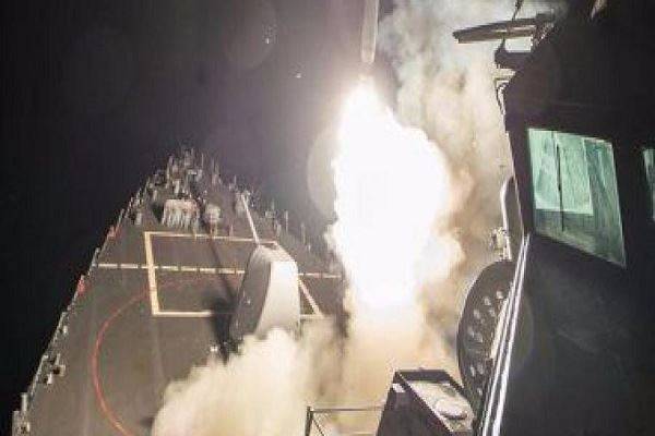 هل كان هناك عناصر روس في القاعدة الجوية السورية المستهدفة؟