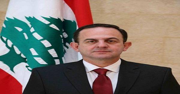 وزير السياحة واصل تقبل التعازي بوفاة والدته