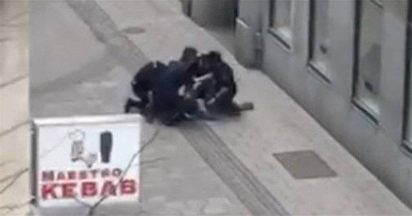 الصور الأولية للحظة إلقاء القبض على المشتبه به بحادث الدهس في ستوكهولم