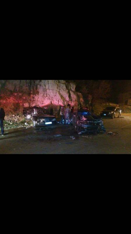 بالفيديو لحظة وقوع حادث سير مروع صباح اليوم على اوتوستراد فيطرون