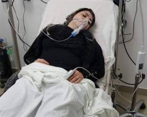 بالصور - نقل الفنانة الشهيرة العربية  الى المستشفى بشكل طارىء!