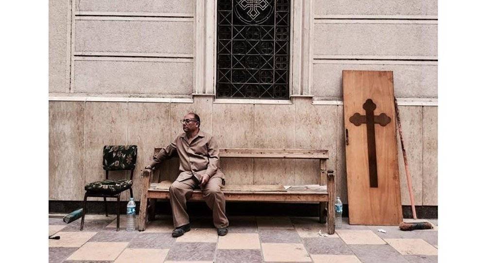 الحكومة المصرية تعلن الحداد 3 أيام على ضحايا حادث تفجيري الإسكندرية وطنطا