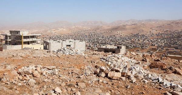 العثور على  جثة شاب  في وادي الأرانب في عرسال ودورية من الامن الداخلي حضرت الى المكان لنقل الجثة الى مستشفى الهرمل الحكومي لمعاينتها (الوكالة الوطنية)