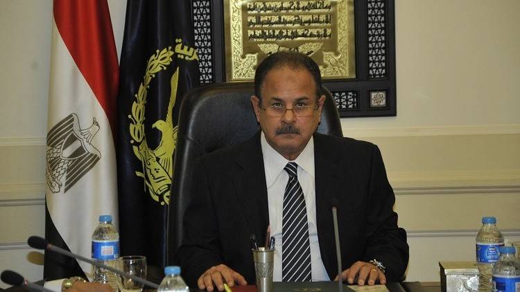 وزير الداخلية المصري يقيل عددا من القيادات الأمنية على خلفية تفجيرات الكنائس