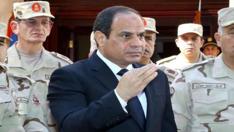 السيسي يقرر نشر عناصر من الجيش لمعاونة الشرطة في تأمين المنشآت الحيوية