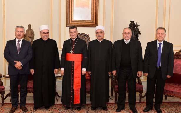 تسلّم من مشيخة العقل دعوة لحضور تكريم الشيخ أبو شقرا
الراعي بحث وغصن قانون الإنتخاب