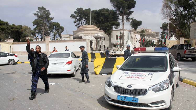 دول كبرى ترى في القتال جنوب ليبيا نذيرا بتجدد الصراع