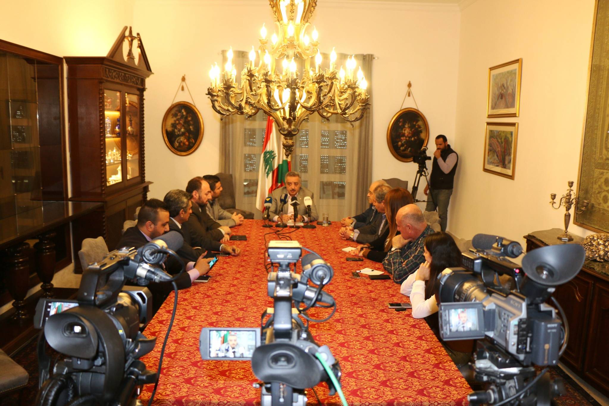 أرسلان في مؤتمر صحافي: لست متشائما من الوصول إلى حلول وعلينا وضع قاعدة صلبة لانطلاق منها الى حل