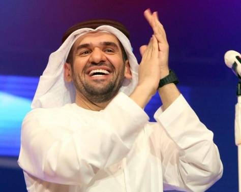 بالصورة: حسين الجسمي يُبكي آلاف المتابعين... وهذا ما قاله عن والدته المريضة!