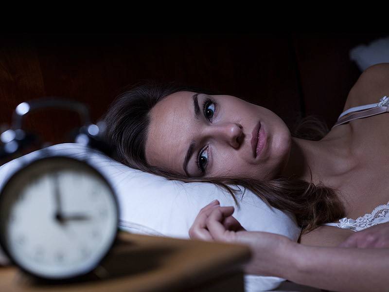 جرّبوا حيلة الملح والسكّر.. ولن تعانوا من الأرق بعد اليوم