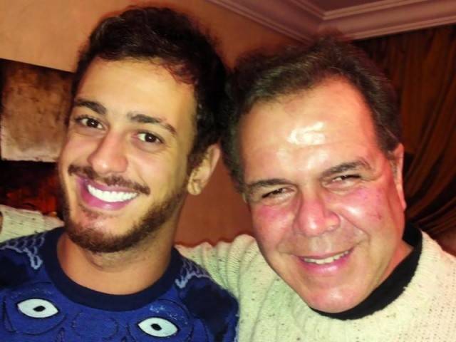 بعد إطلاق سراح ابنه.. ماذا قال والد سعد لمجرد؟