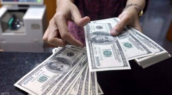 الدولار يرتفع بعد هبوط بفعل تعليقات ترامب عن العملة والفائدة
