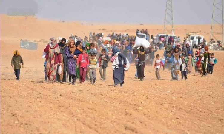 13 قتيلا بـ انفجار سيارة مفخخة قرب مخيم المبروكات لنازحين من الرقة (الحدث)