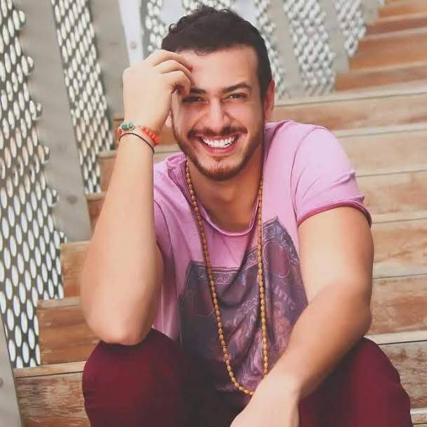 أول صورة لسعد المجرد خارج قضبان السجن..